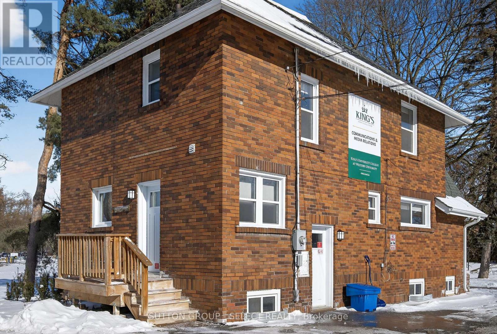 1071 COLBORNE STREET - Photo 3 of 19, London East (East B), Ontario