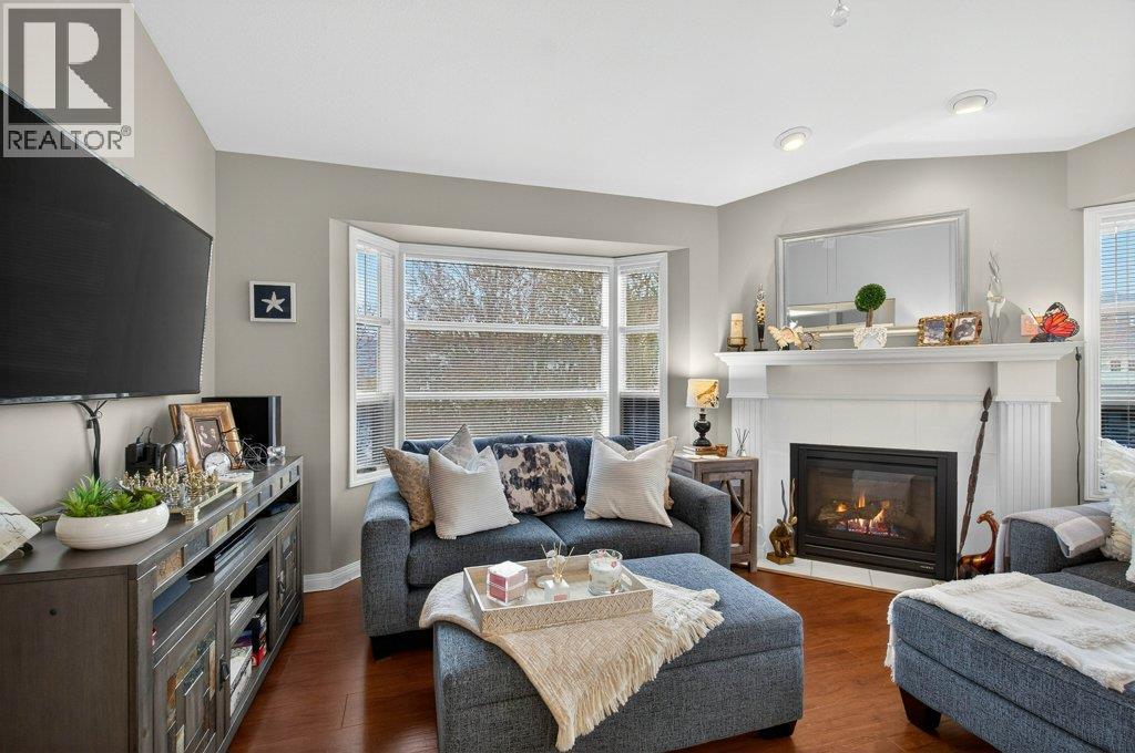 111 Harbourfront Drive NW Unit# 2, Salmon Arm