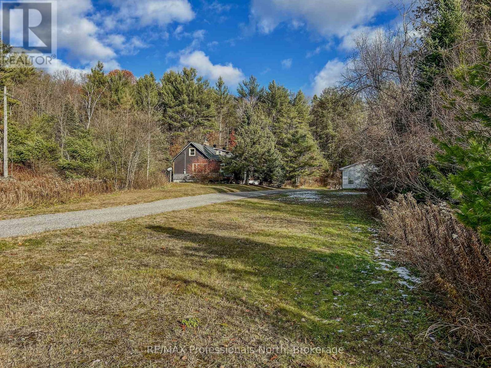 89 JACK LAKE ROAD - 25