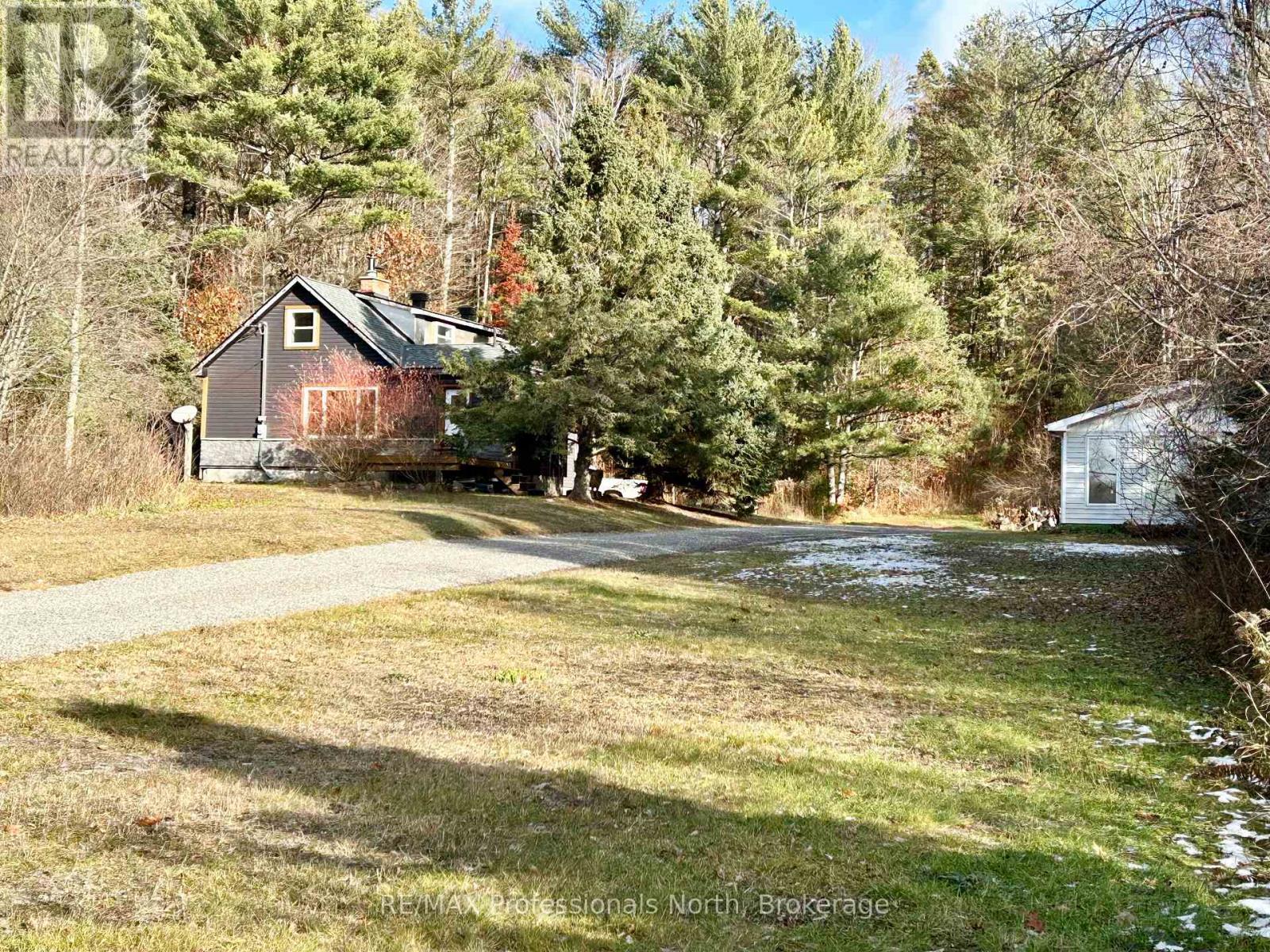 89 JACK LAKE ROAD - 26