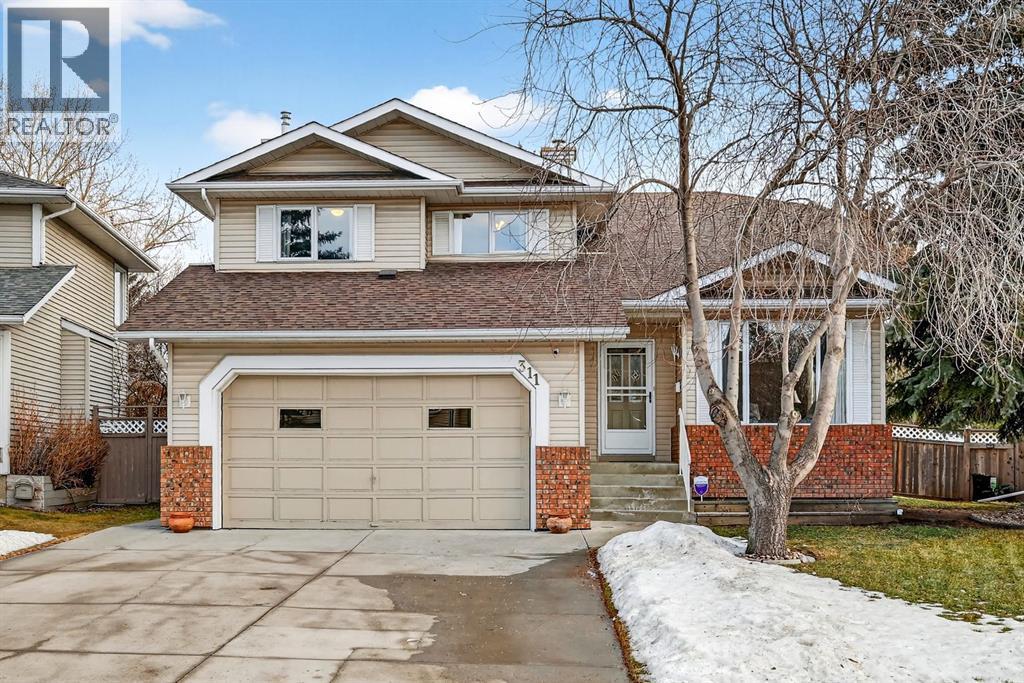 311 Douglasbank Drive SE, Calgary, Alberta