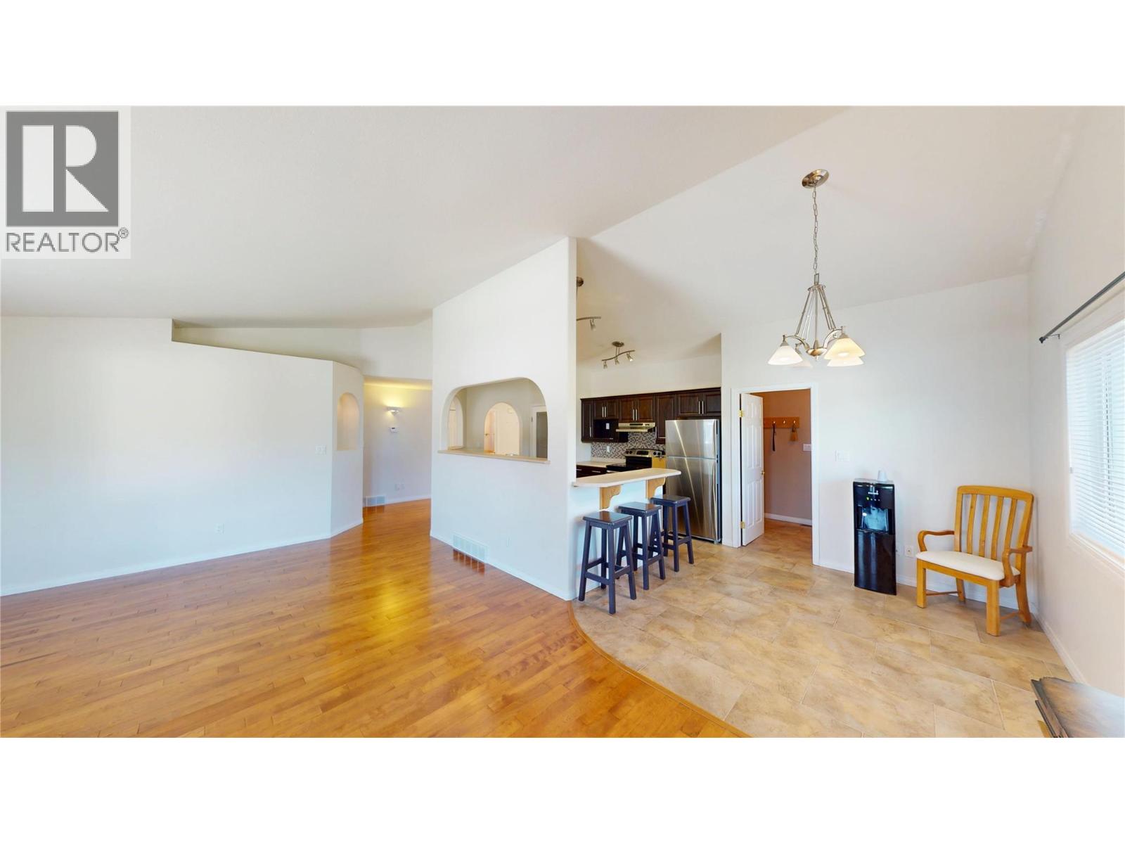 100 16th Street S, Cranbrook