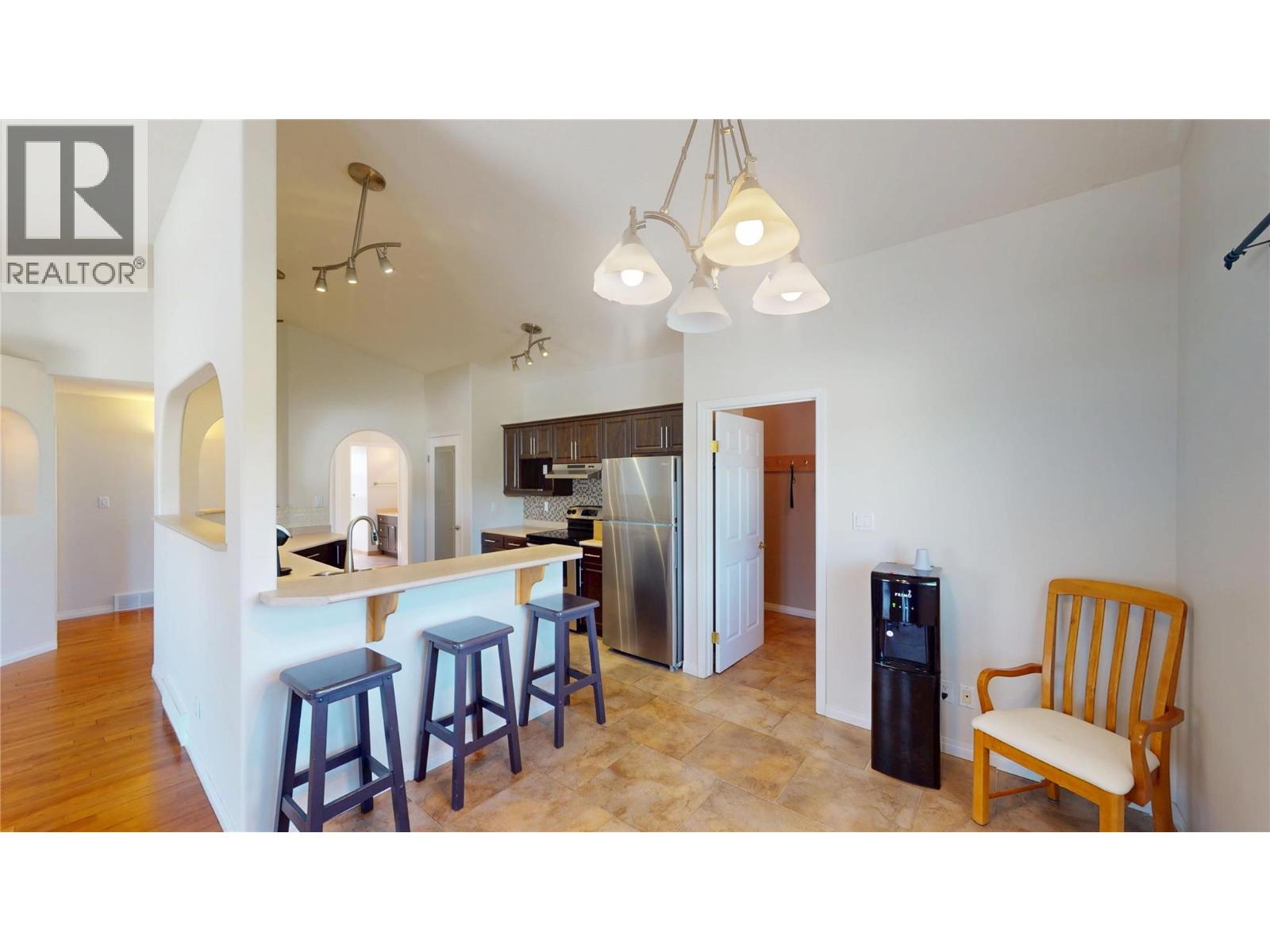 100 16th Street S, Cranbrook