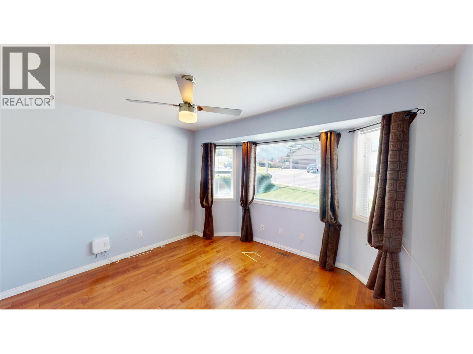 100 16th Street S, Cranbrook