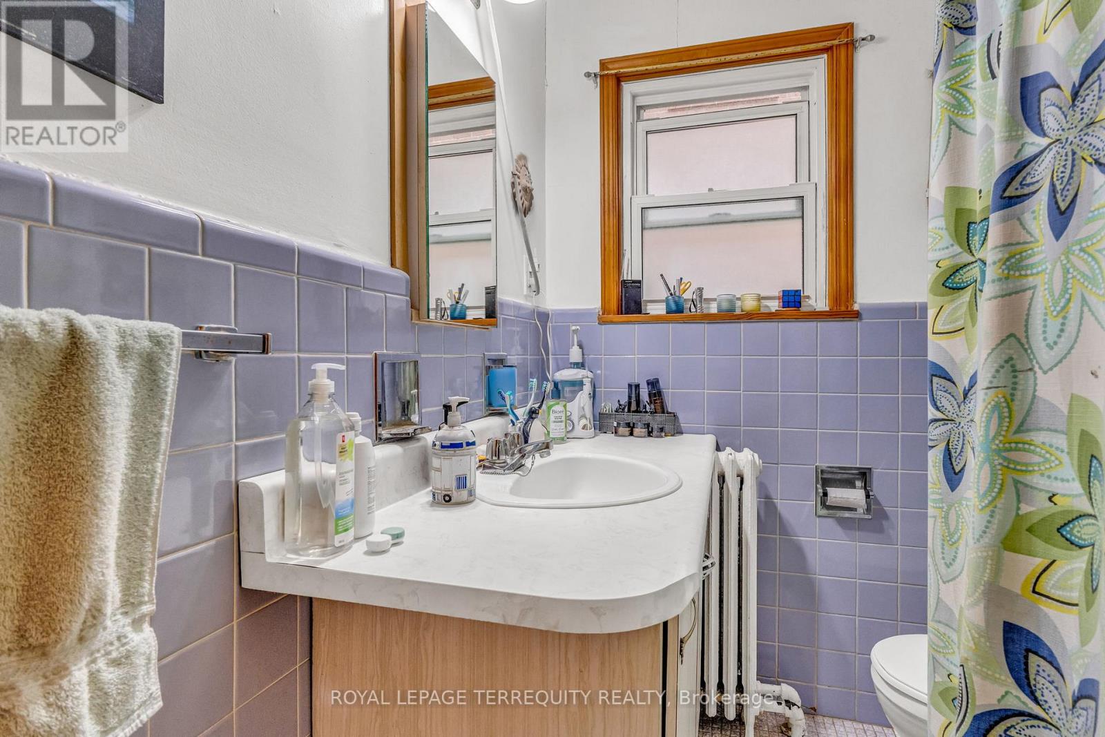 51 CLAXTON BOULEVARD - 10