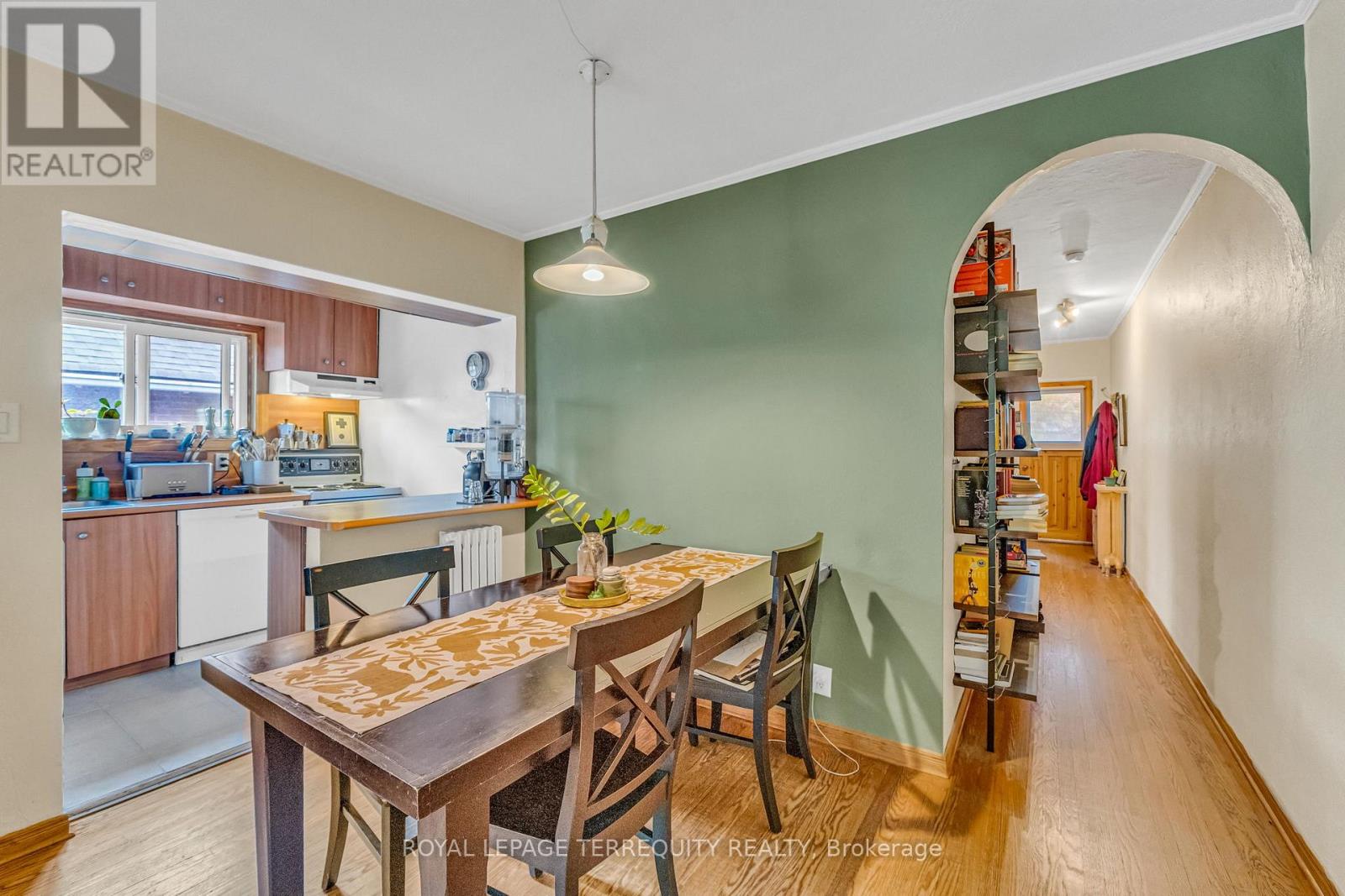 51 CLAXTON BOULEVARD - 13
