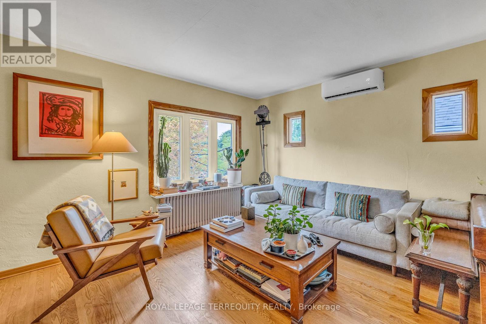 51 CLAXTON BOULEVARD - 15