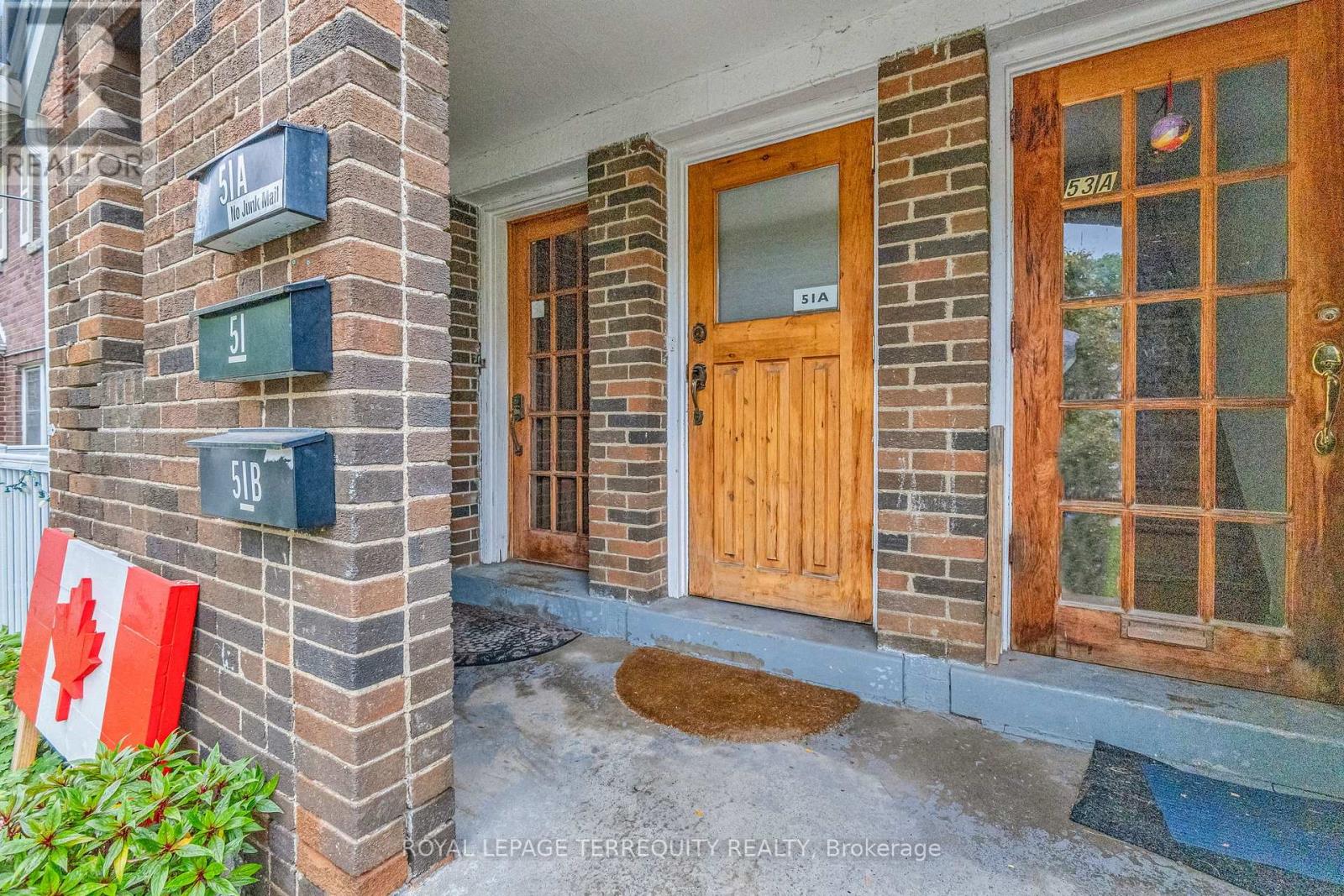 51 CLAXTON BOULEVARD - 3