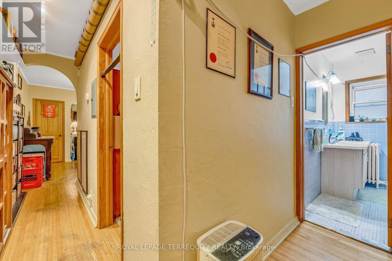 51 CLAXTON BOULEVARD - 11