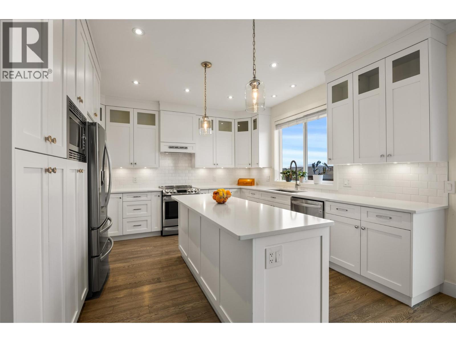 1553 EMERALD Drive, Kamloops