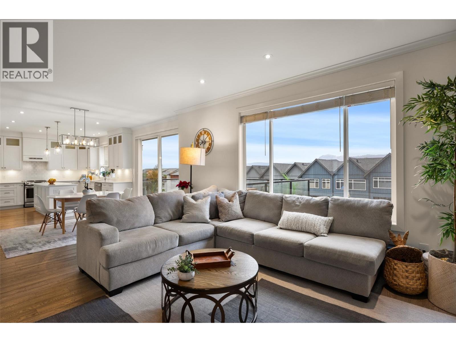 1553 EMERALD Drive, Kamloops