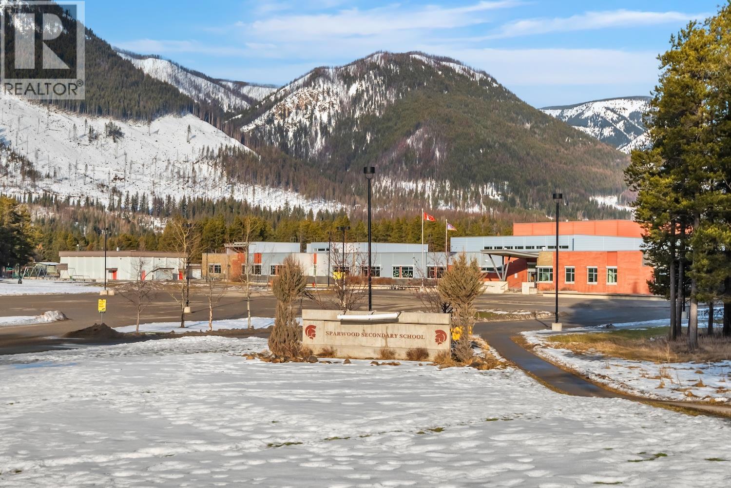 152 SPRUCE Avenue Unit# 203, Sparwood