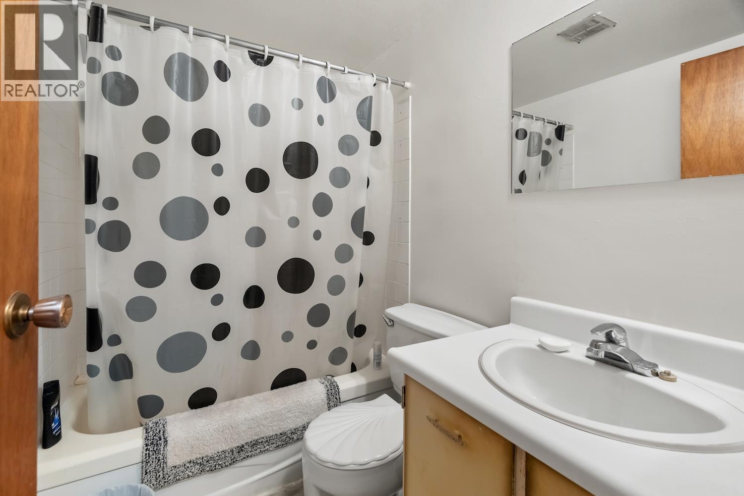 152 SPRUCE Avenue Unit# 203, Sparwood