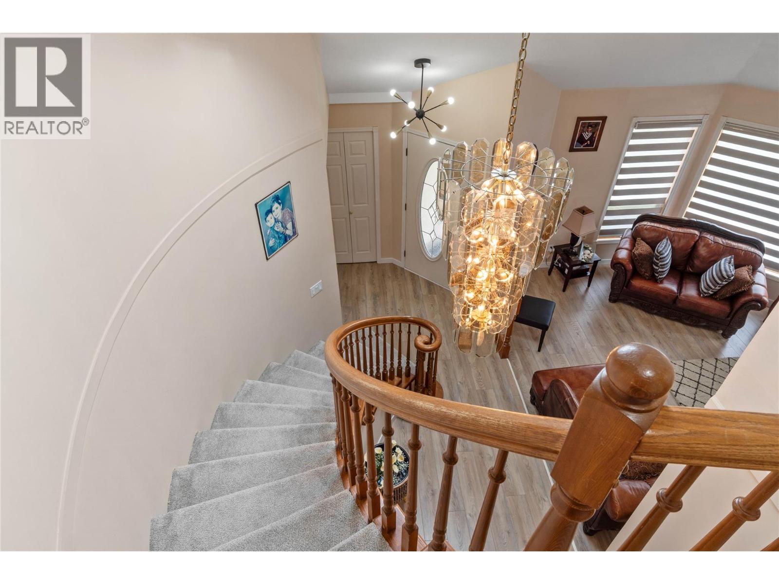 864 NICOLANI Drive, Kamloops