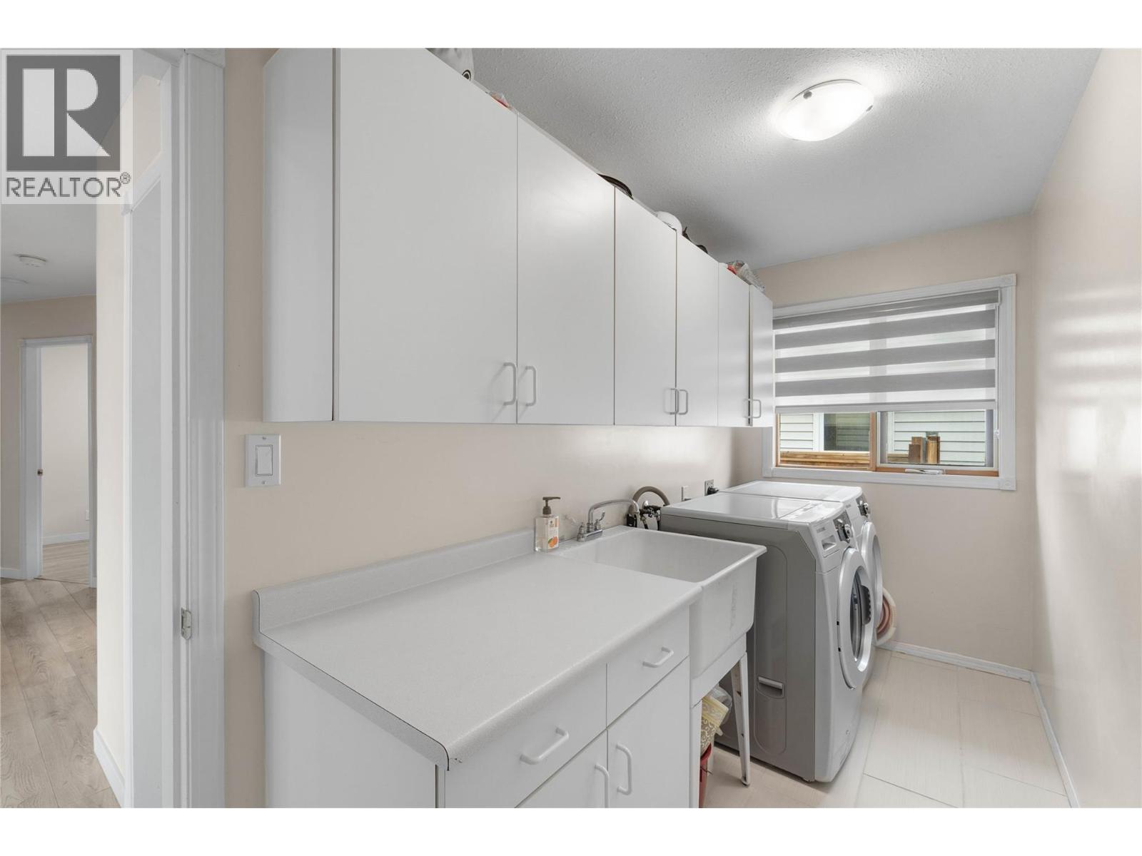 864 NICOLANI Drive, Kamloops