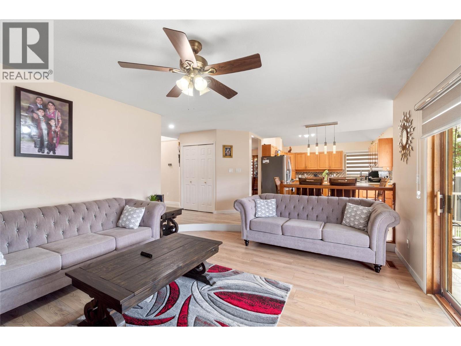 864 NICOLANI Drive, Kamloops