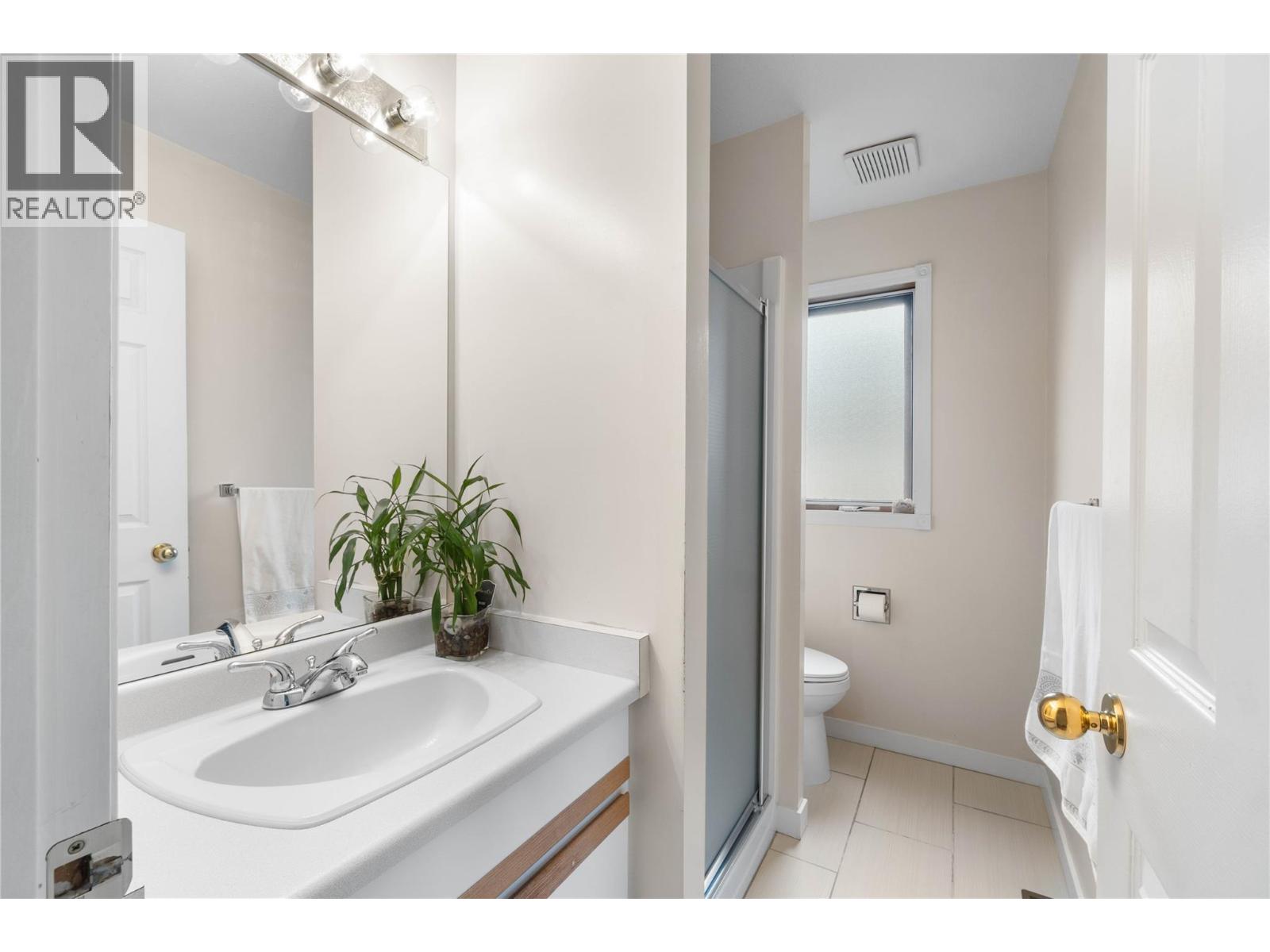 864 NICOLANI Drive, Kamloops