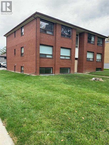 550 Lansdowne Unit 5 photo 2