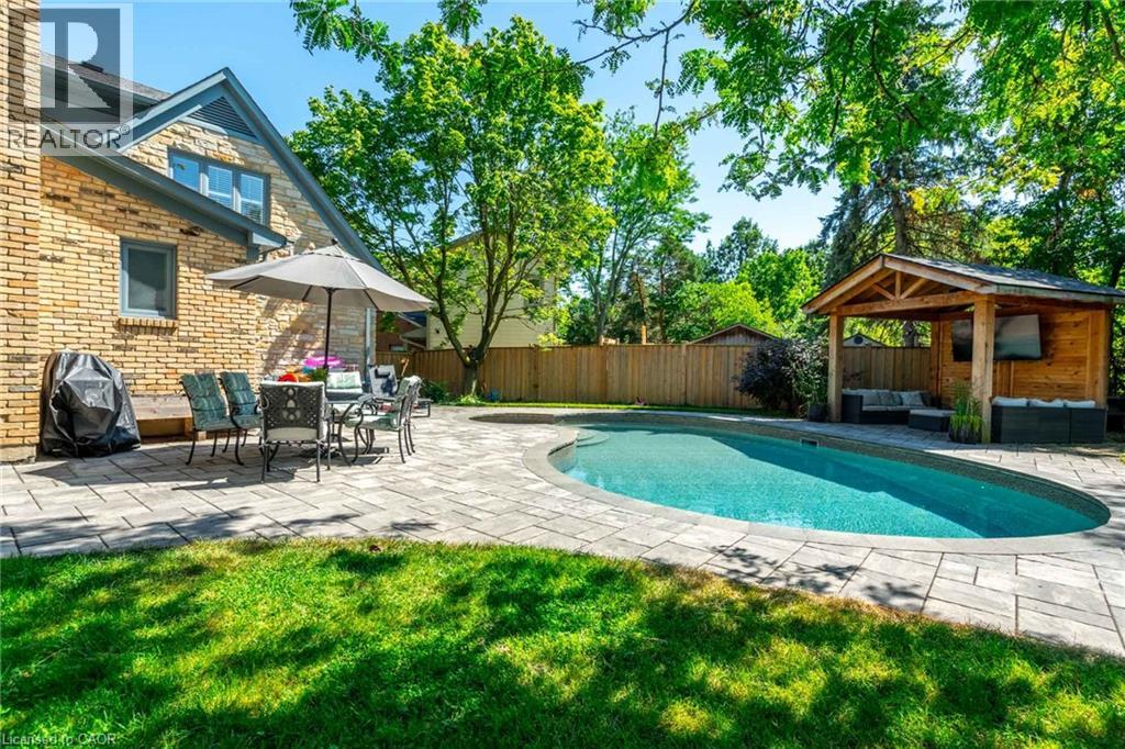 81 FLANDERS Drive — photo 38