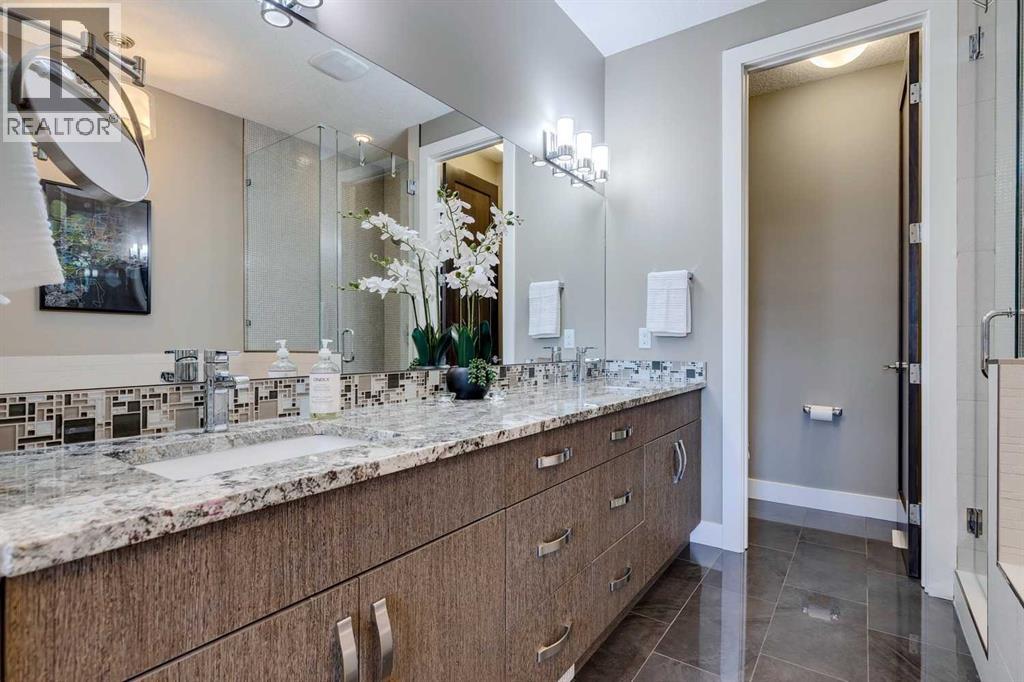 Single Family House for Sale in   Street NW Parkdale Calgary 