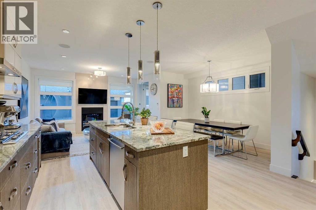 Single Family House for Sale in   Street NW Parkdale Calgary 