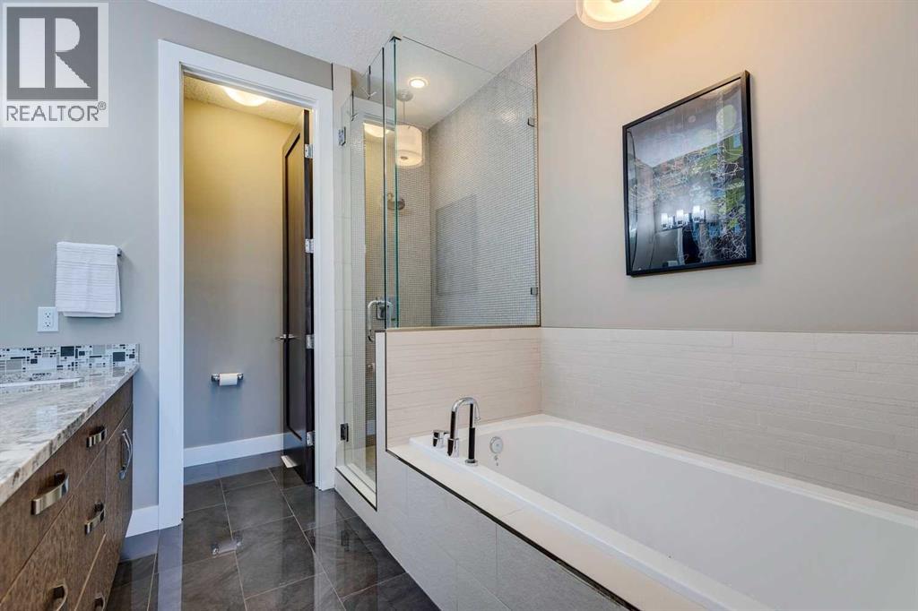 Single Family House for Sale in   Street NW Parkdale Calgary 