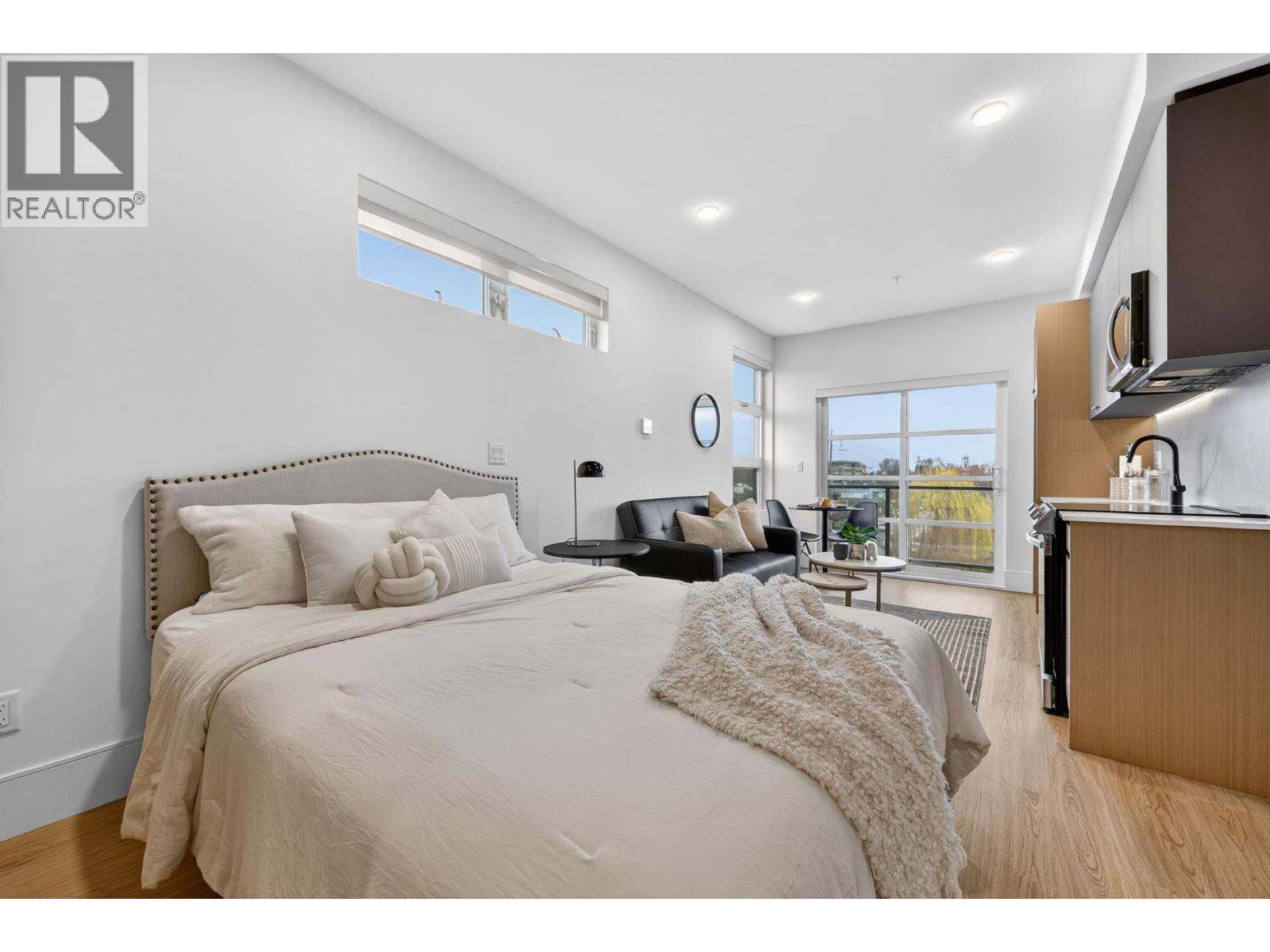 418 720 KLO Road, Kelowna