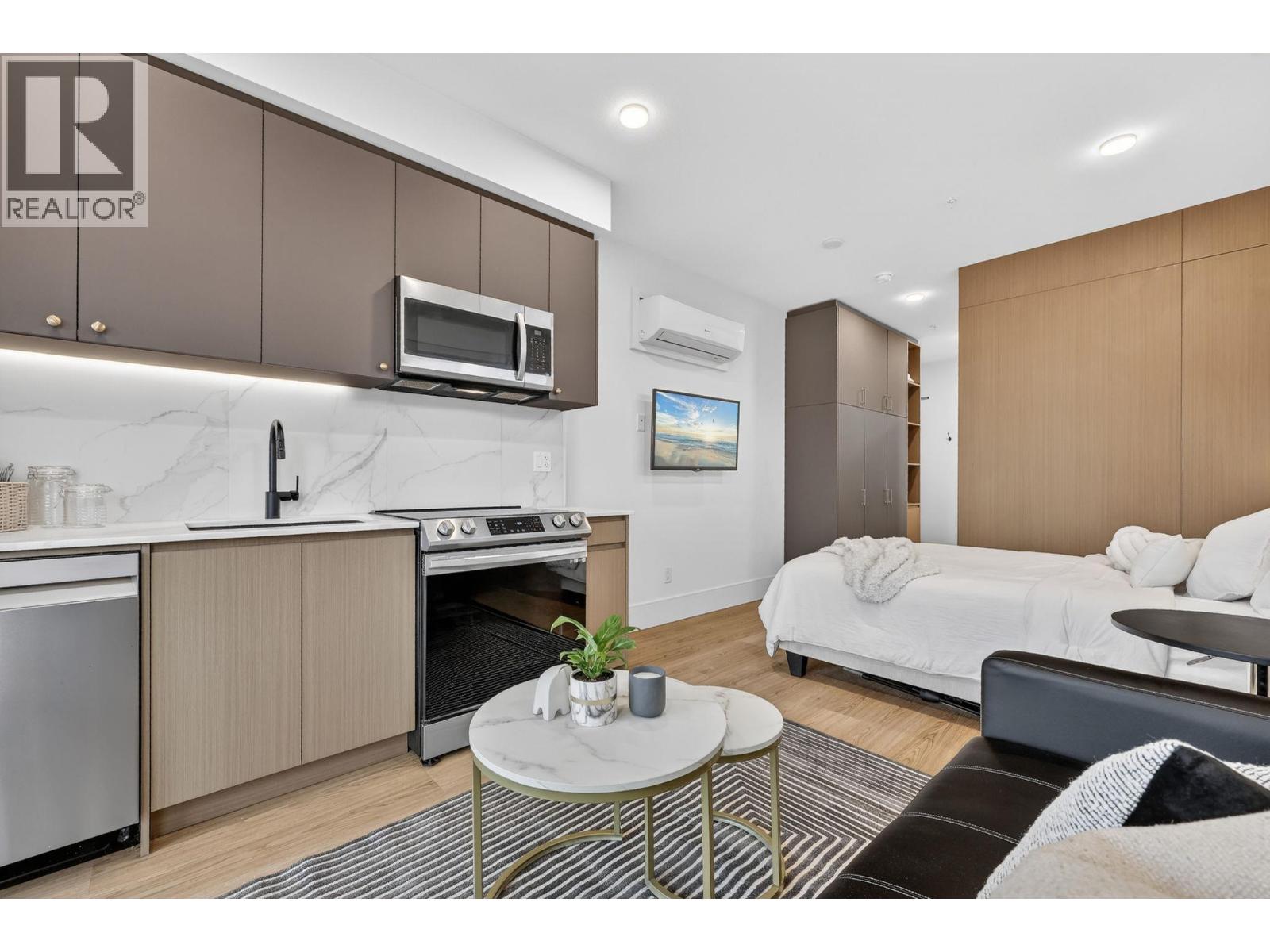 418 720 KLO Road, Kelowna