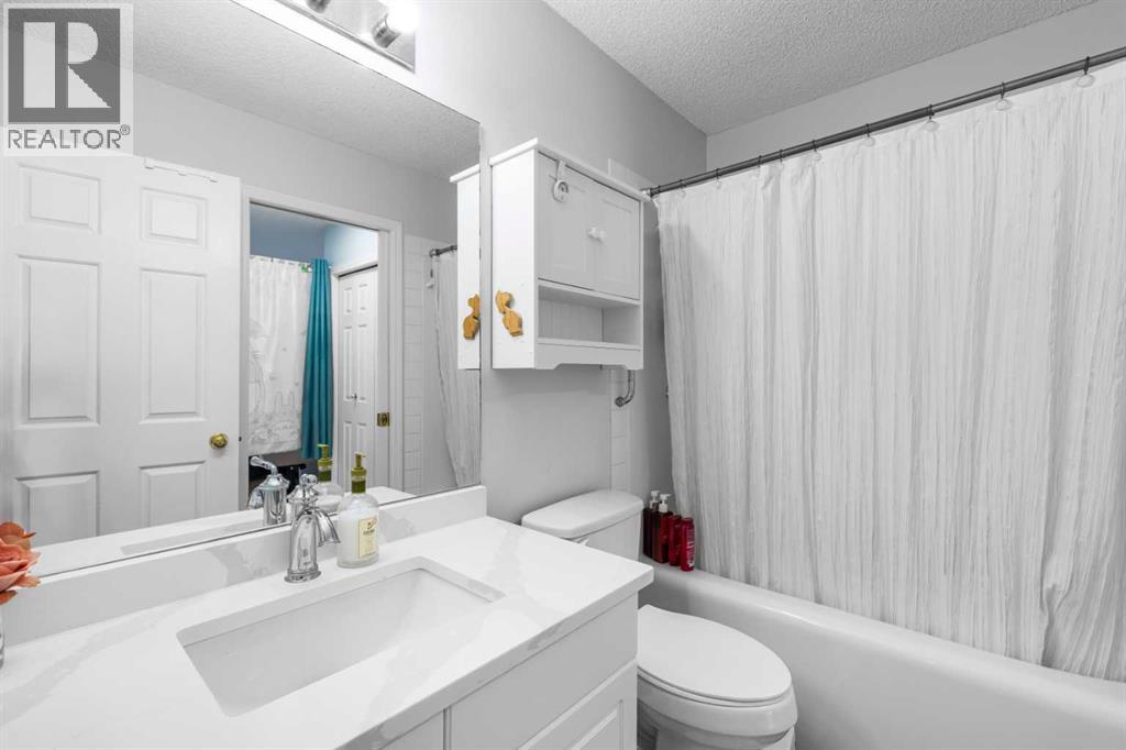 Single Family House Bungalow for Sale in  Harvest Lake Green NE Harvest Hills Calgary 