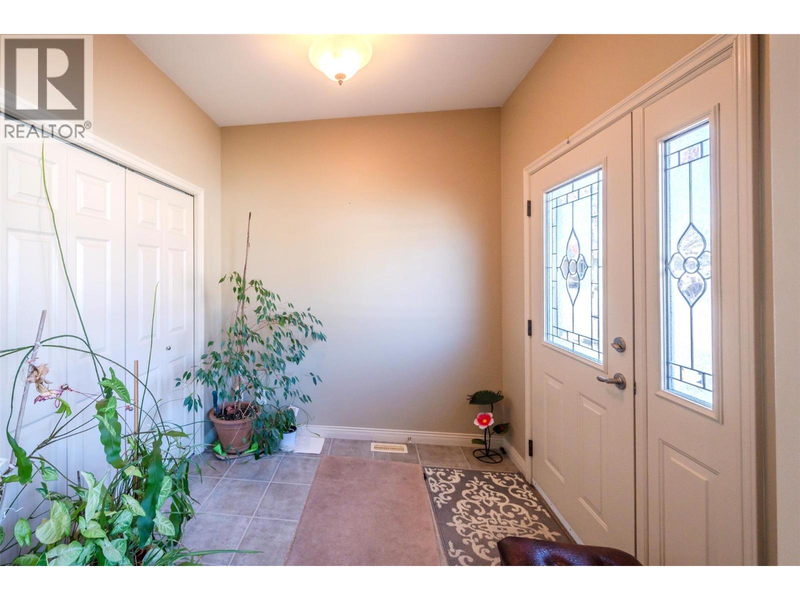 6679 OXBOW Crescent, Oliver