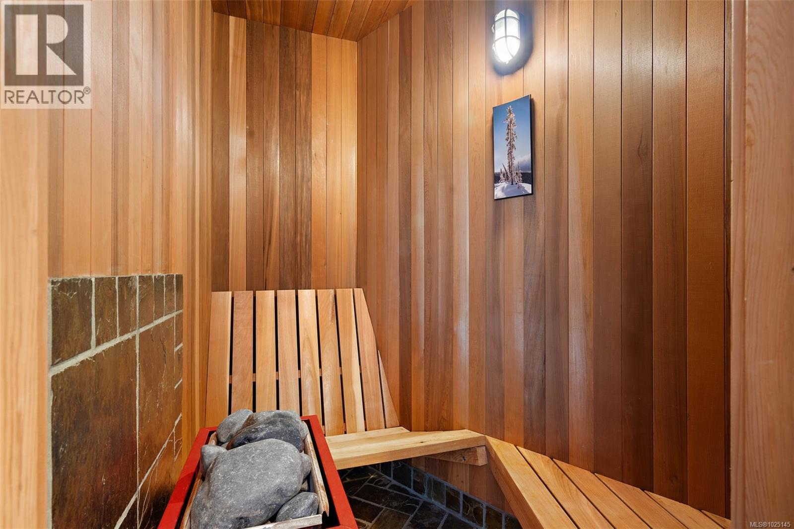 1457 Howcrest Rd, North Saanich