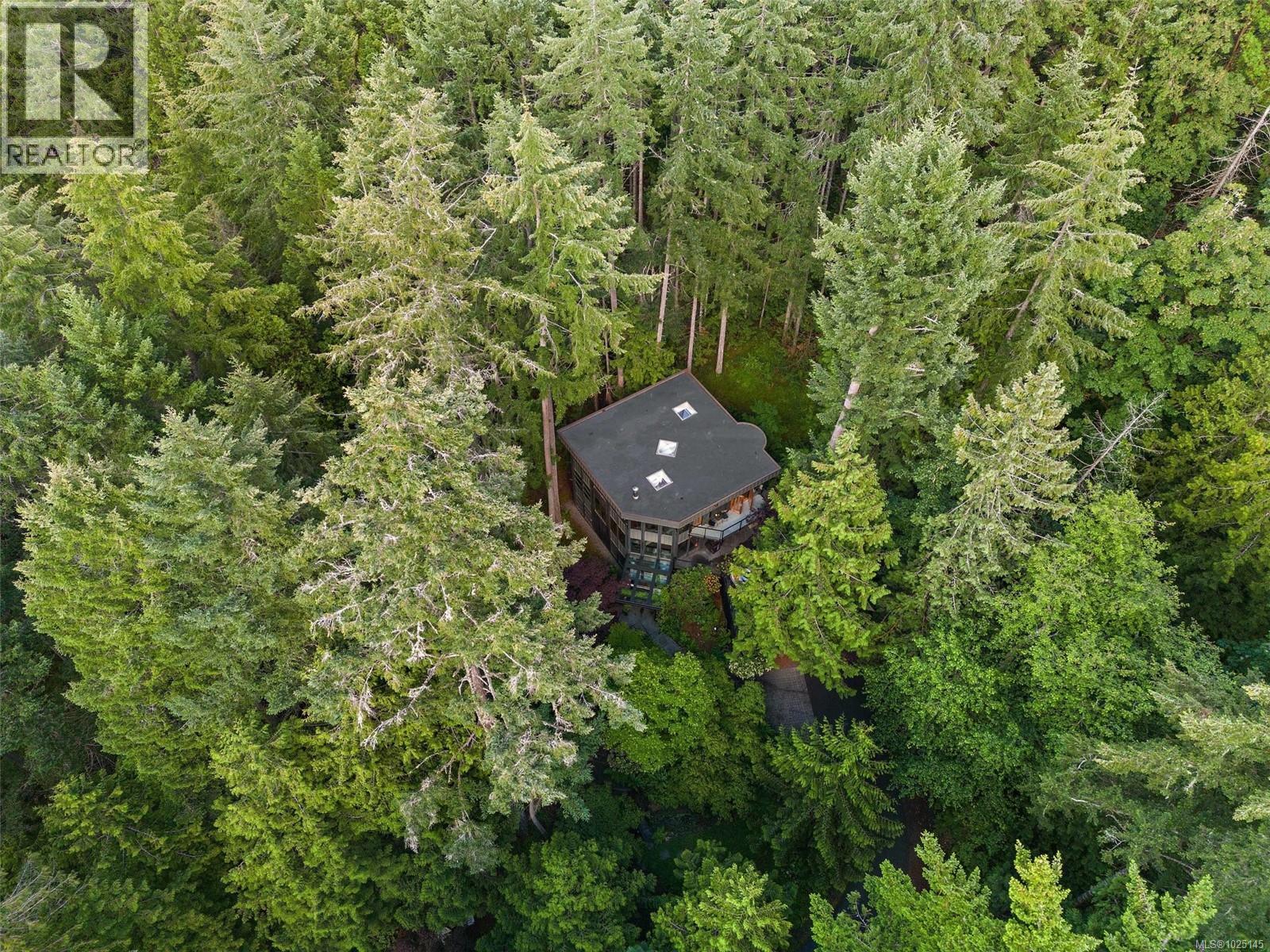 1457 Howcrest Rd, North Saanich