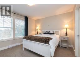 5 3903 Douglas St, Saanich, BC V8X5L3 Photo 15
