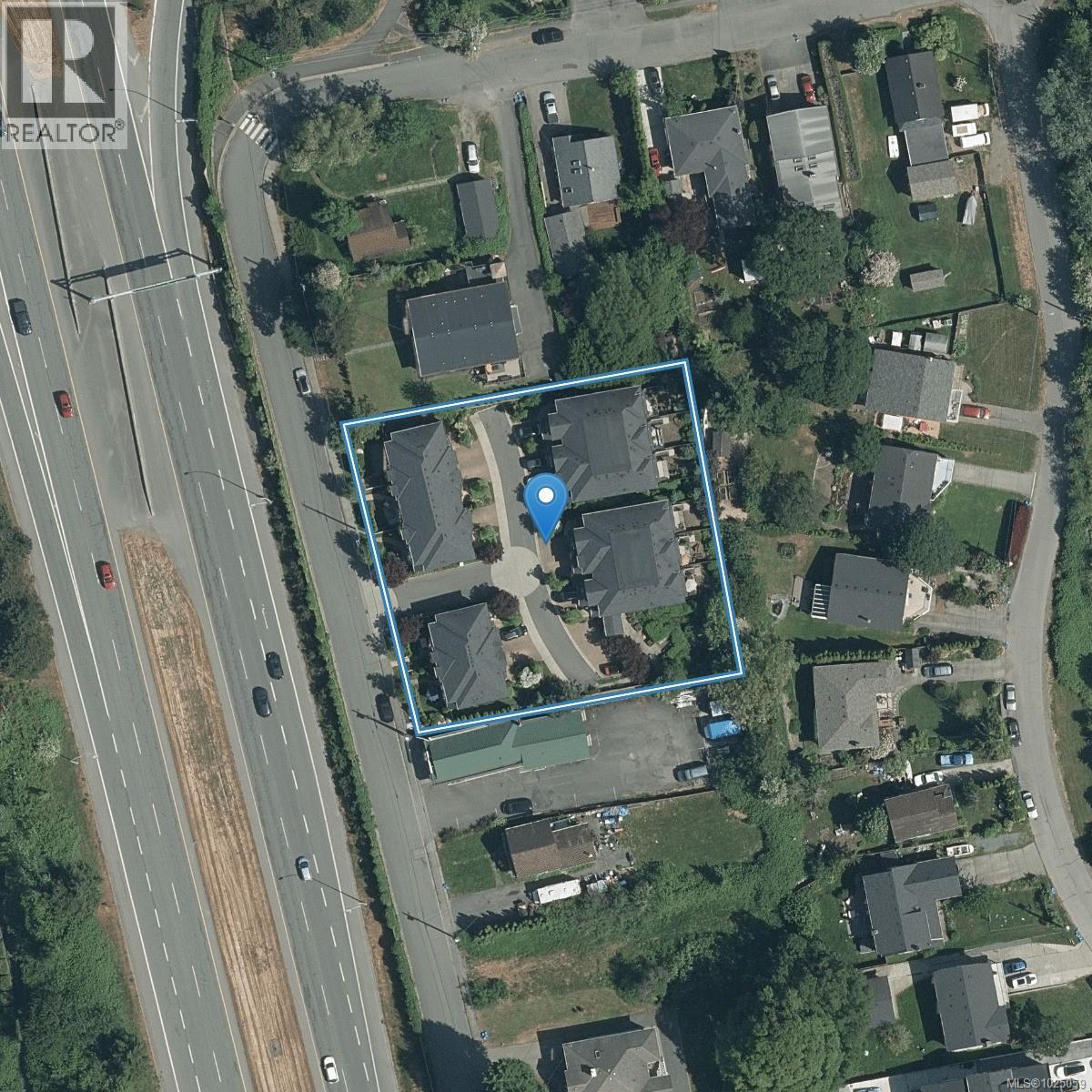 5 3903 Douglas Street, Saanich