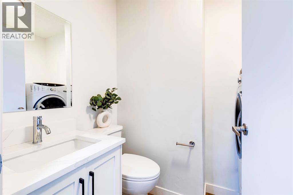 Single Family House Bi-level for Sale in B   Street SE Forest Lawn Calgary 