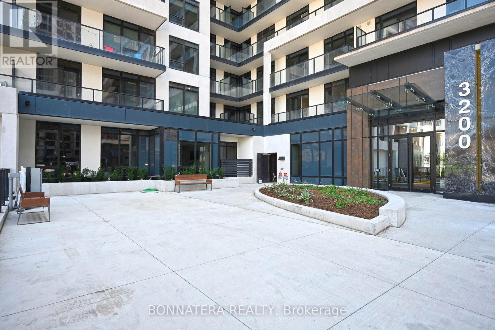 3200 William Coltson Unit 626 photo 5