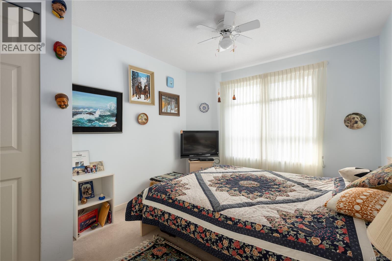 #201 5620 EDGEWATER LANE - 11