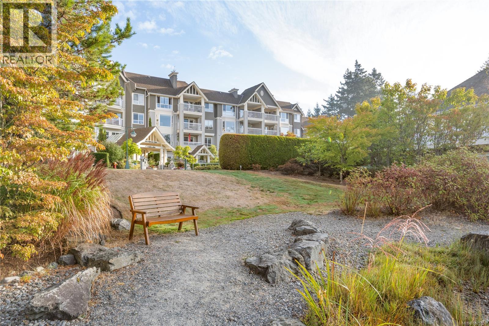 #201 5620 EDGEWATER LANE - 24