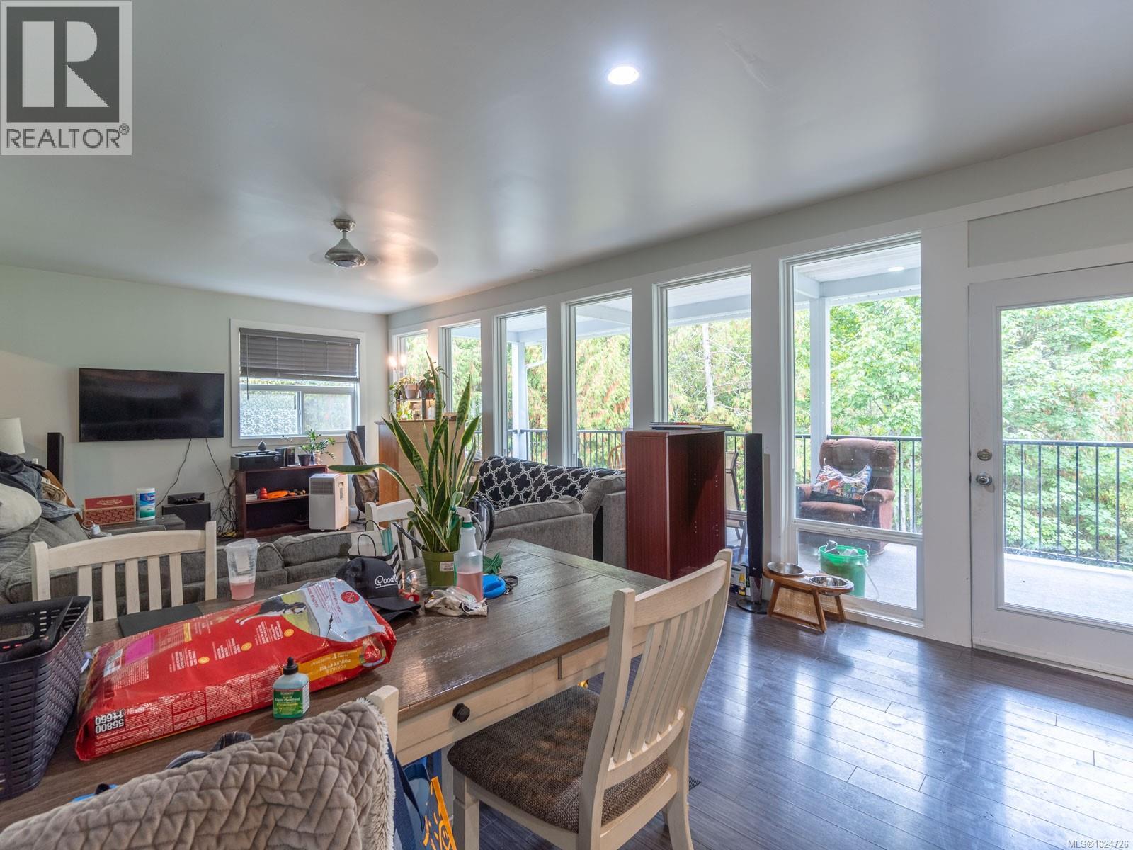 2116 Alberni Hwy, Errington