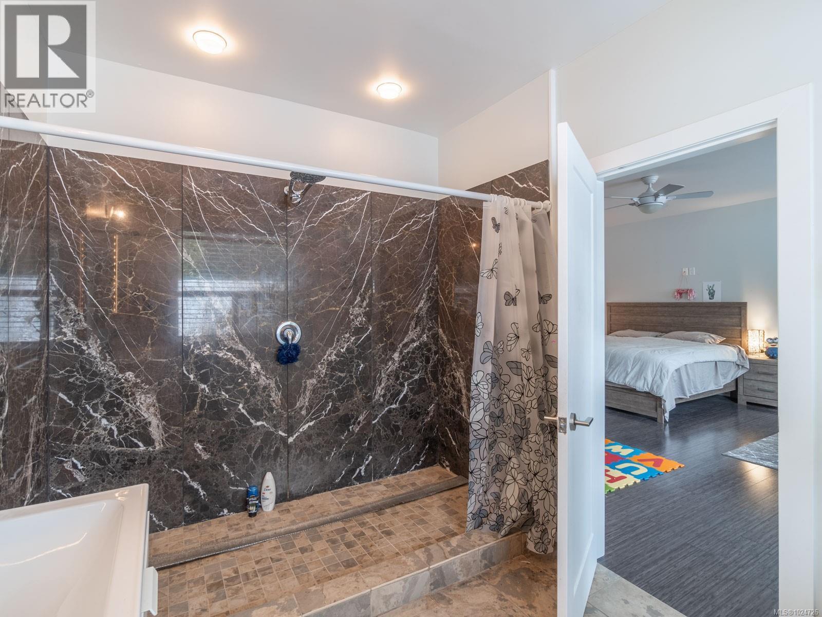 2116 Alberni Hwy, Errington