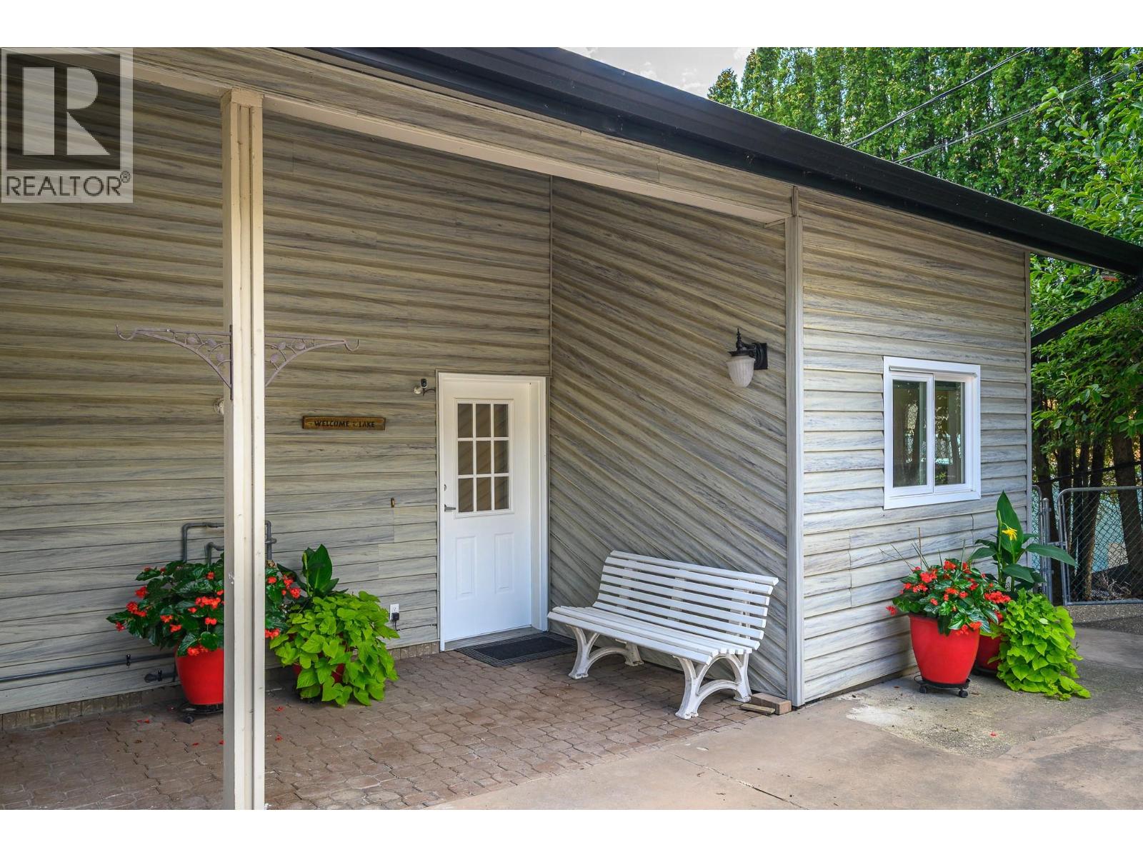  7994 Tronson Road, Vernon