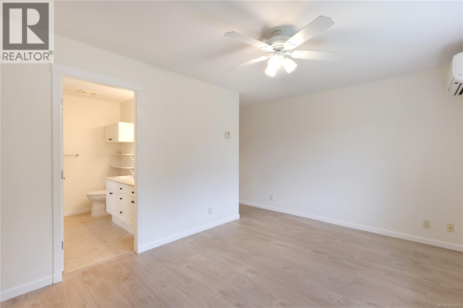 #132 1919 ST. ANDREWS PL - 18