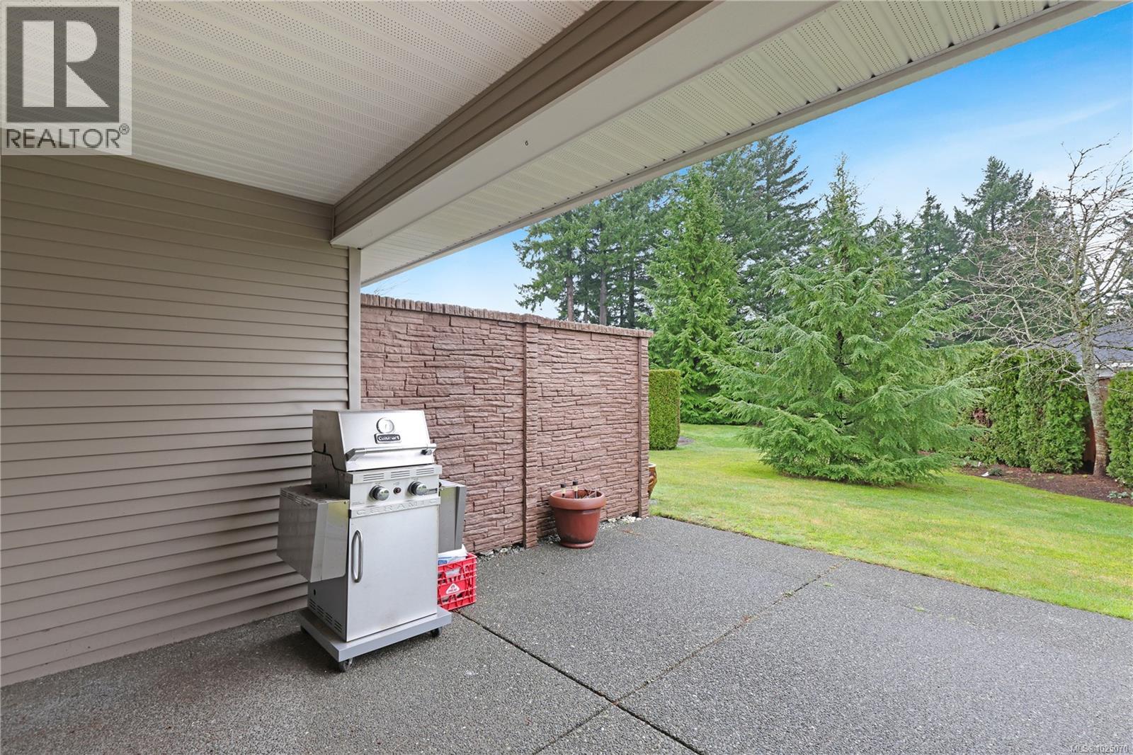 #132 1919 ST. ANDREWS PL - 27