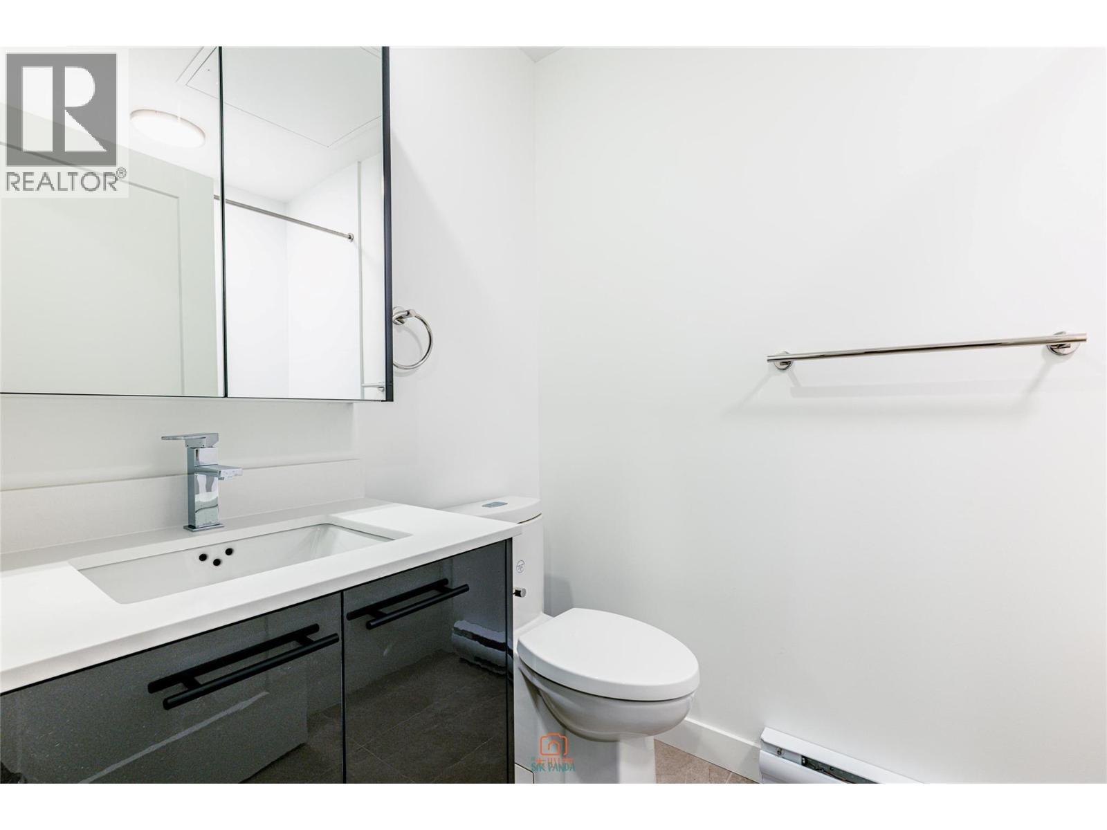 307 1350 Pridham Avenue, Kelowna