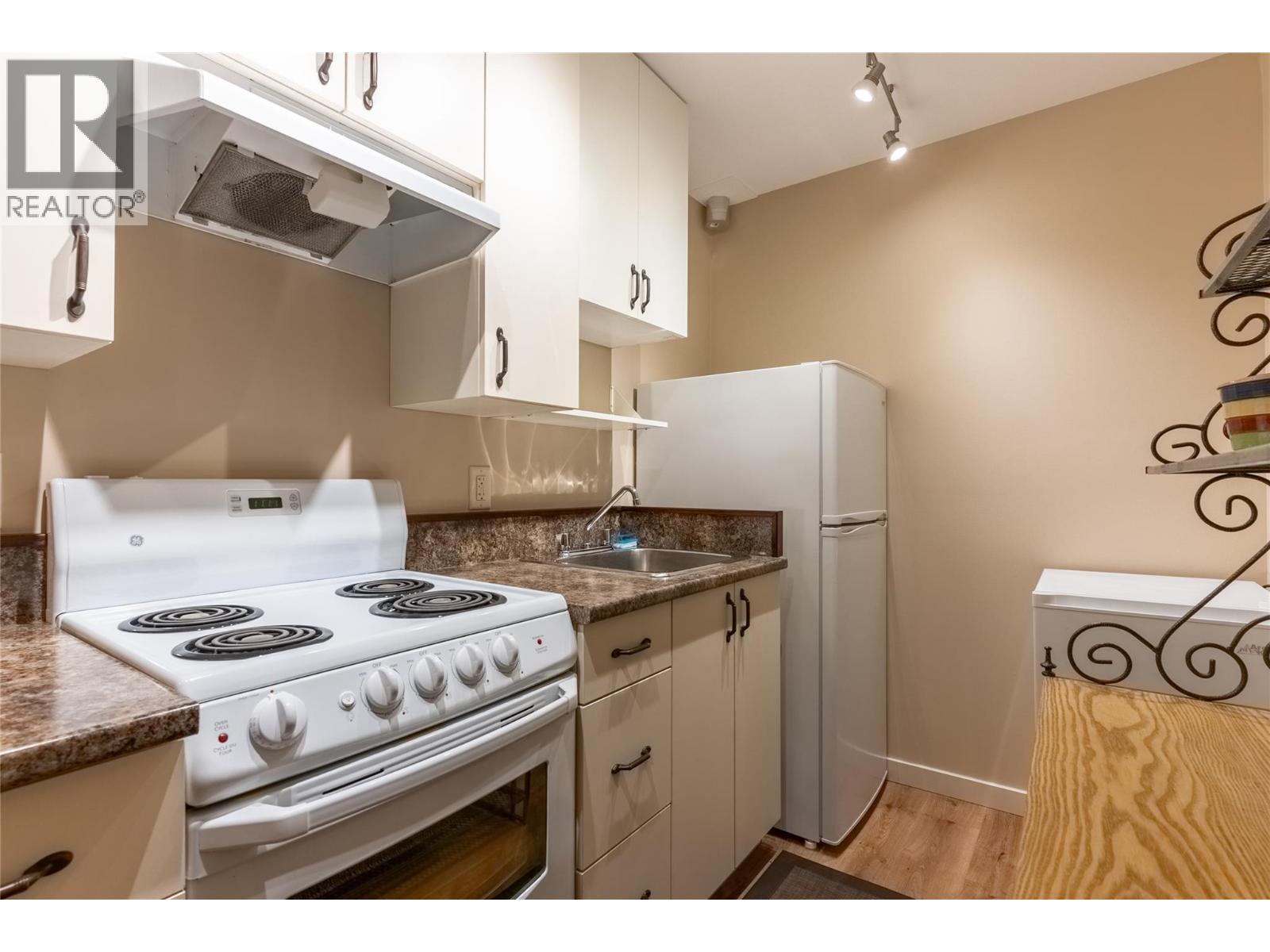 2595 TALBOT Drive, Kamloops