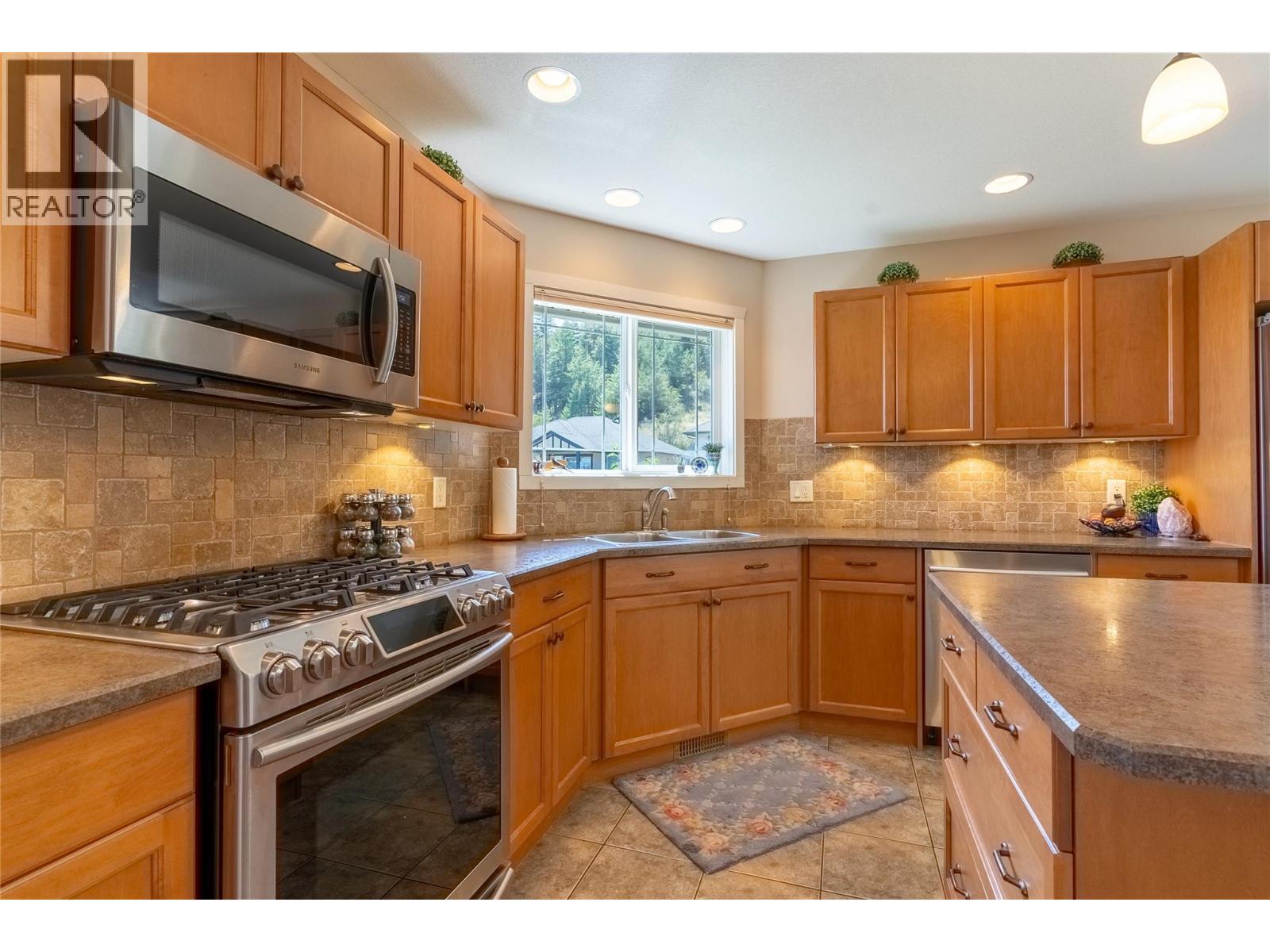 2595 TALBOT Drive, Kamloops