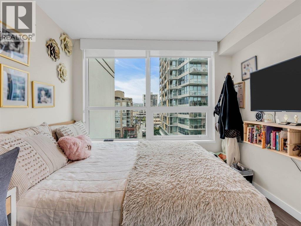 602 112 E 13TH STREET, North Vancouver