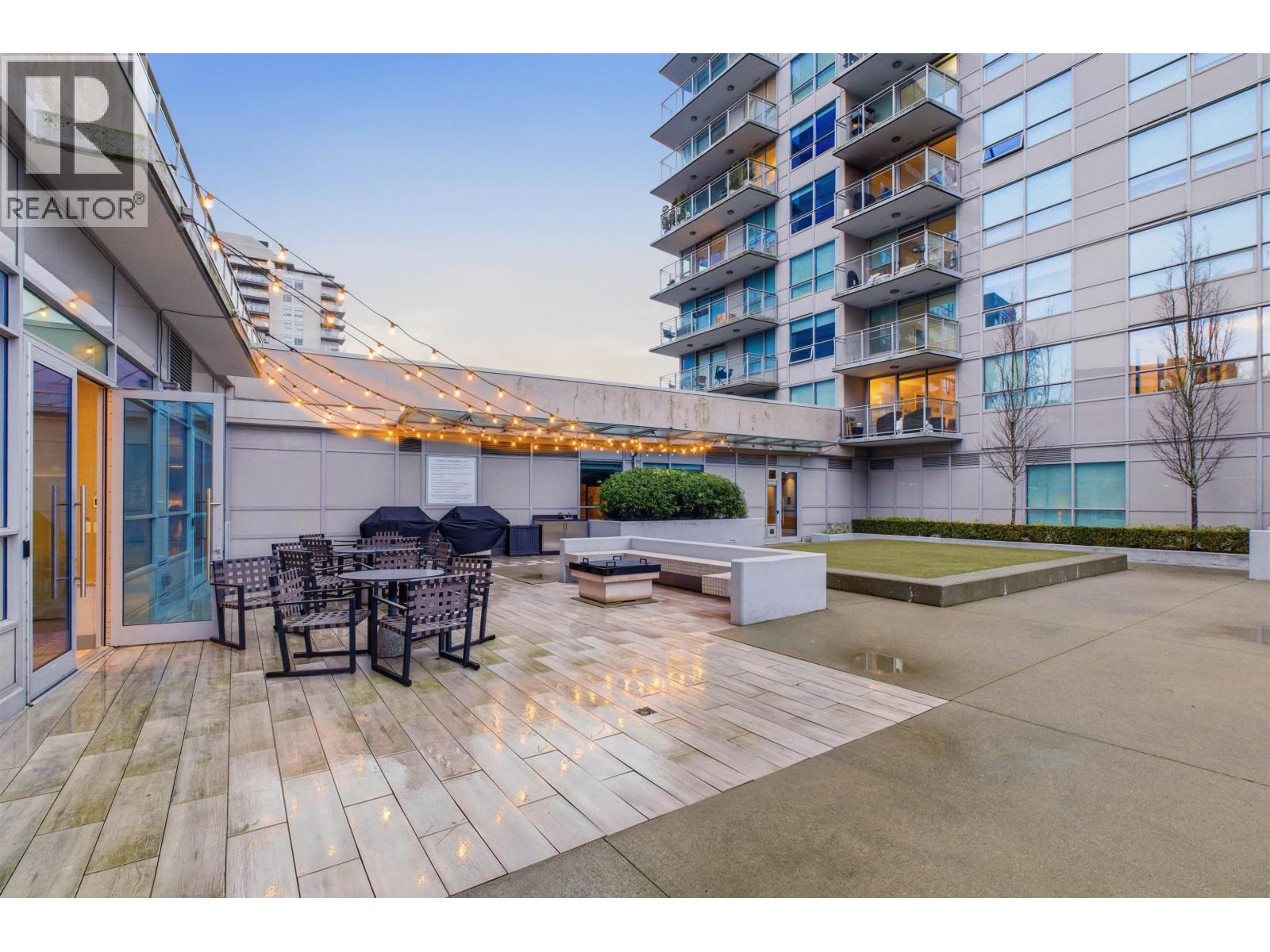 602 112 E 13TH STREET, North Vancouver