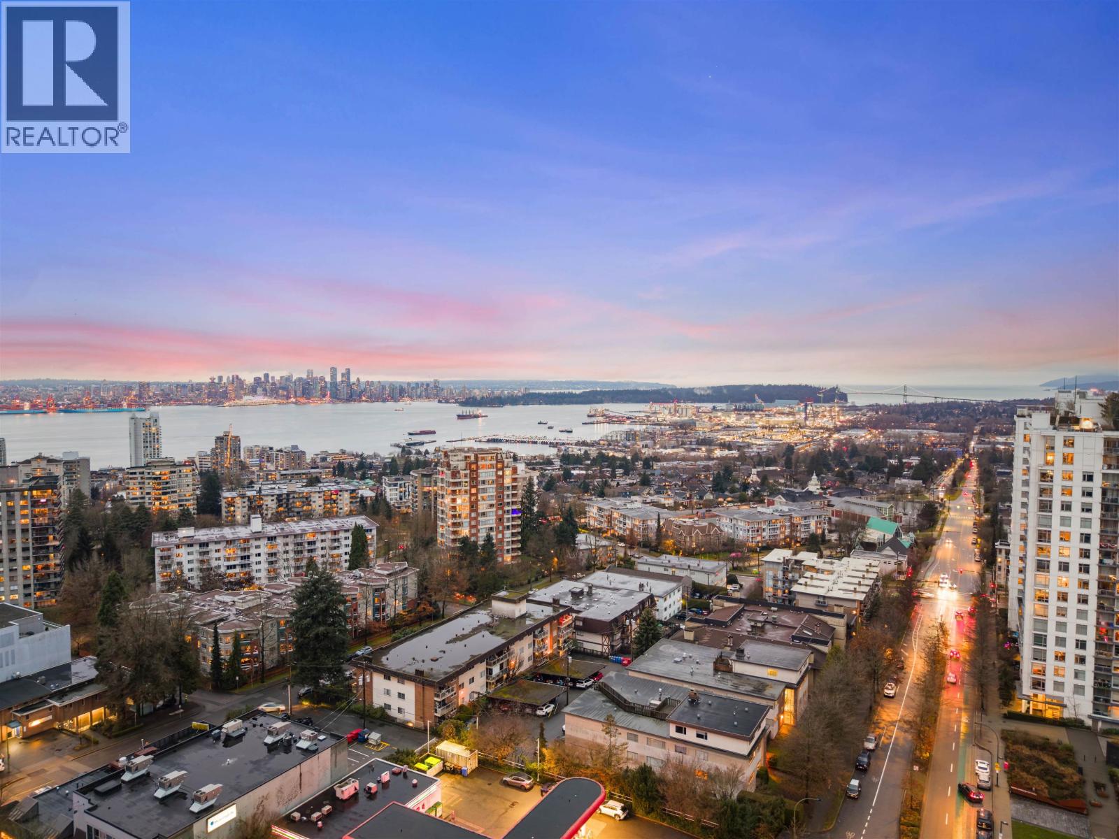 602 112 E 13TH STREET, North Vancouver