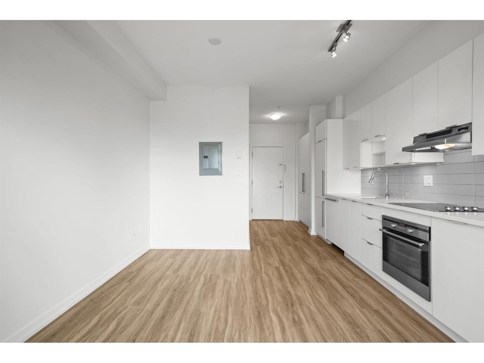 304 13678 GROSVENOR ROAD, Surrey